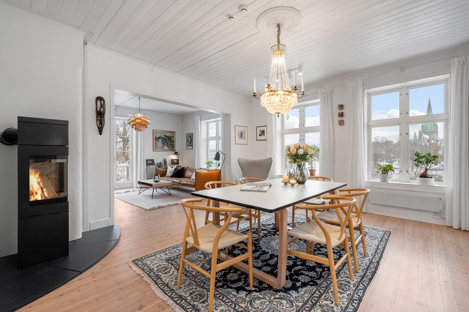 Velkommen til Skrenten 25! En sjelden og flott 4-romsleilighet med utleiemulighet, hvor du får en idyllisk beliggenhet på Bakklandet. Foto: Harald Wanvik Galleribilde