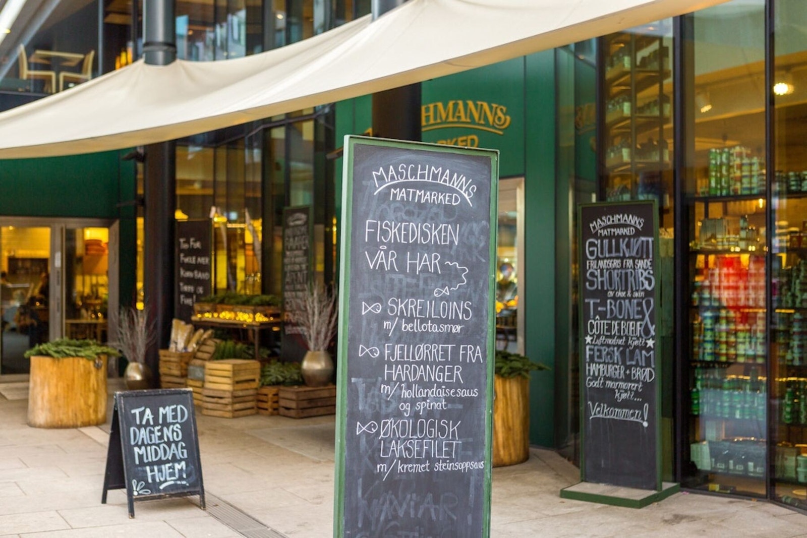 Urbant, grønt og populært boligområde med en rekke hyggelige kaféer, bakerier og restauranter i nærområdet. Galleribilde