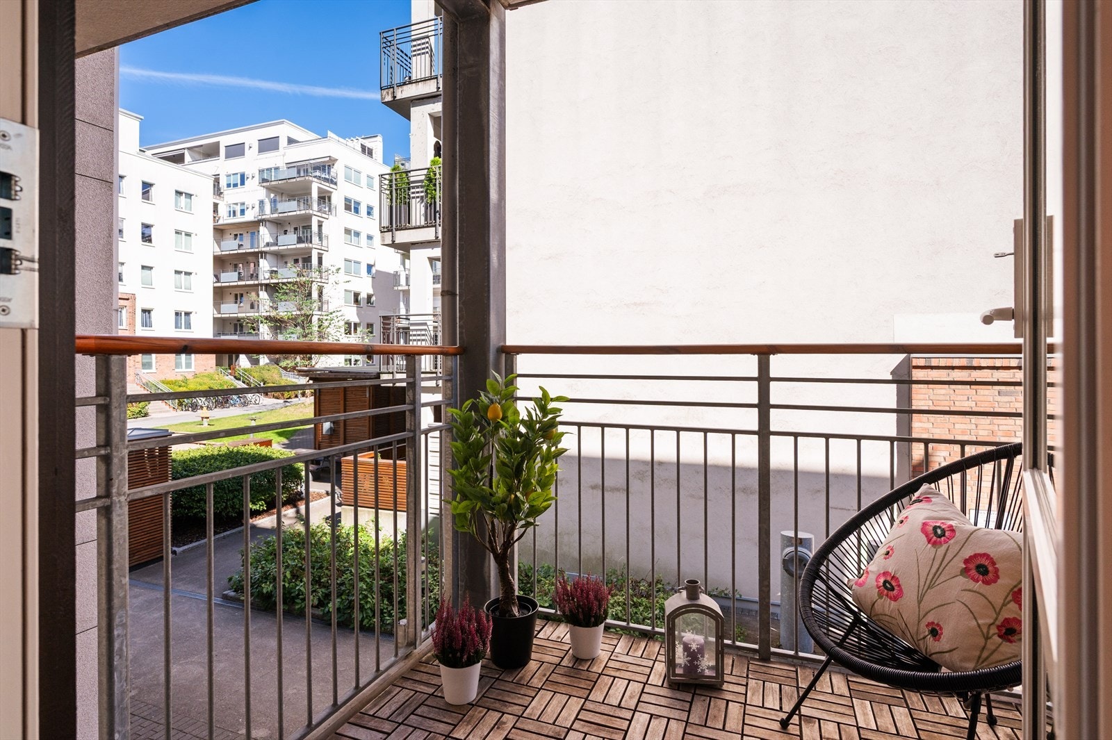 Fra soverommet er det adkomst til en hyggelig balkong på ca. 4 m². Galleribilde