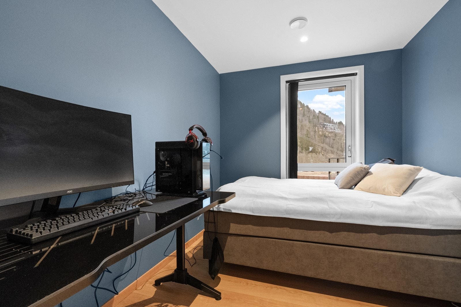 Soverom 2 av 3 Galleribilde