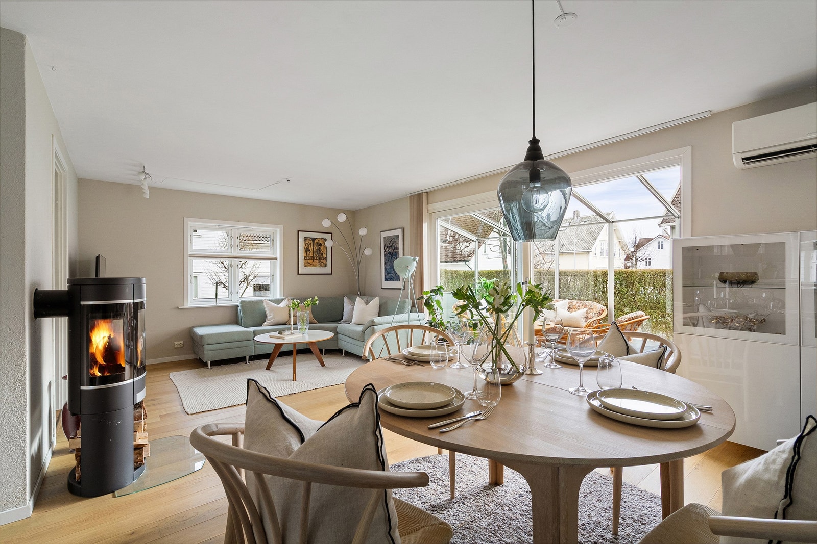 Lene Hviding v/Krogsveen eiendom har gleden av å presentere Nymansveien 61. Fotograf Arve Gravdal. Galleribilde