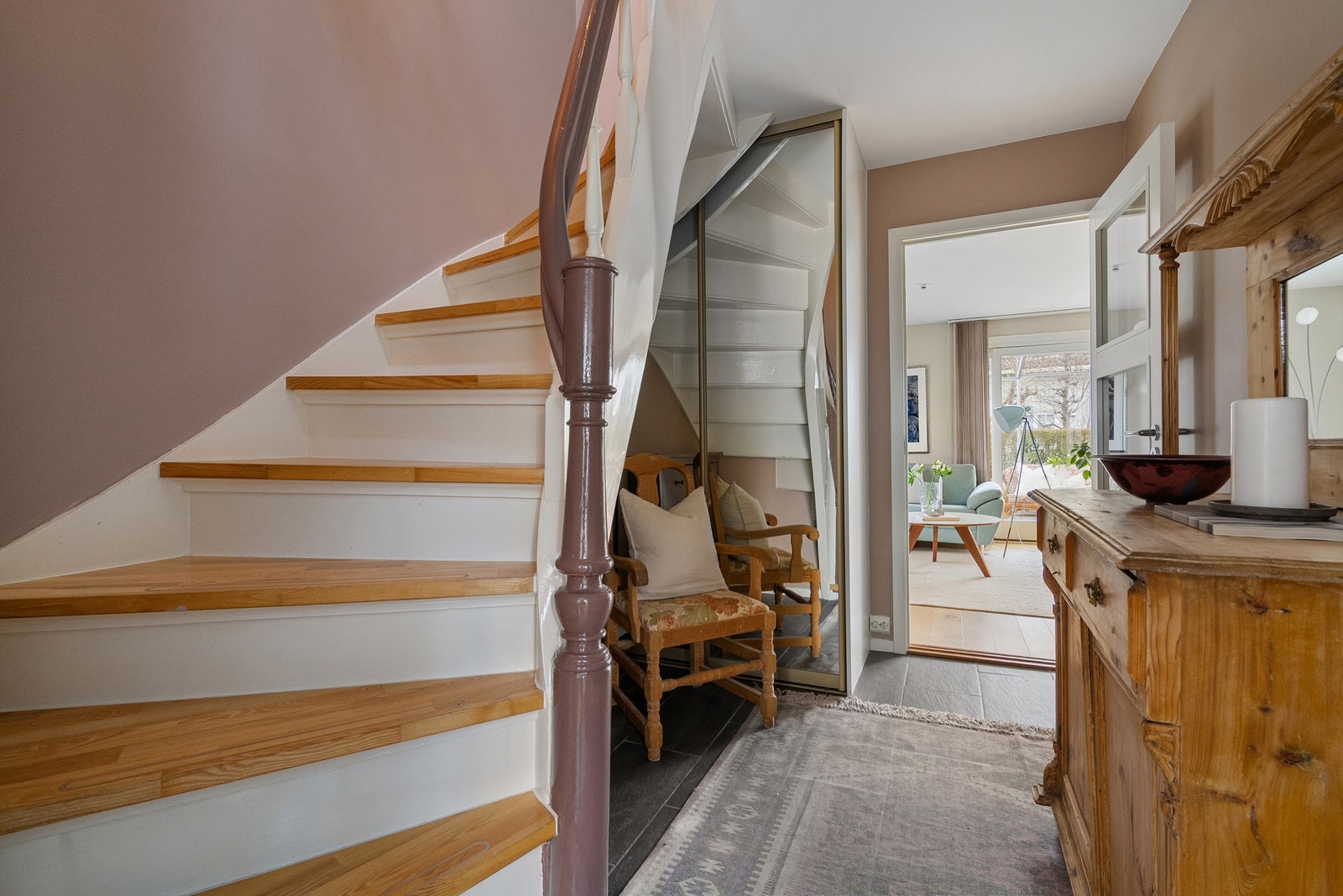 Entré/hall. Galleribilde