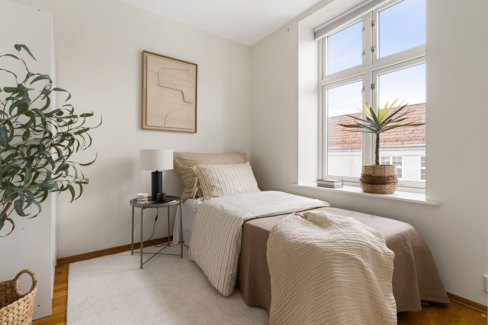 Leilighetens 2 soverom er målt til henholdsvis 10,9 og 6,2 kvm. Galleribilde