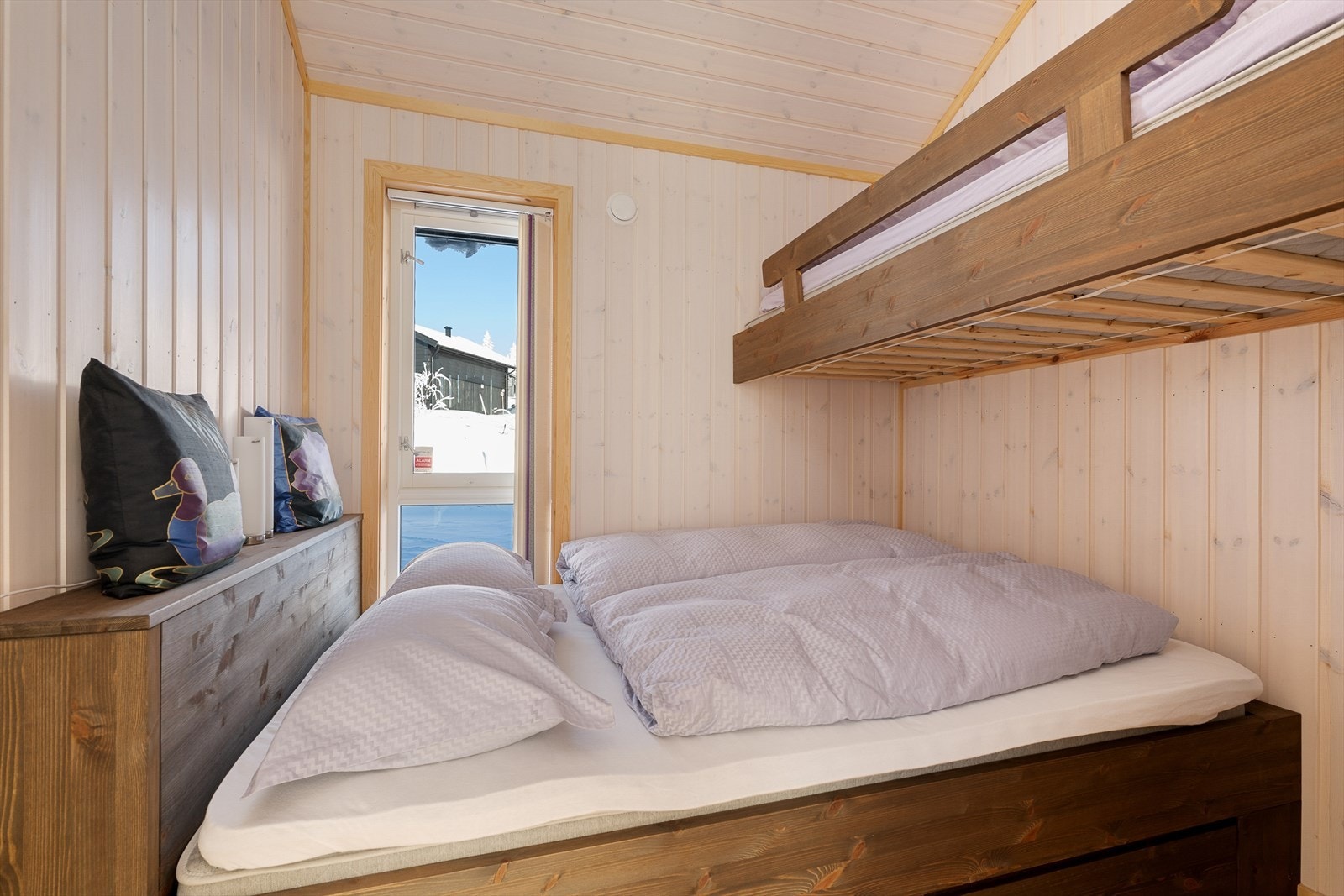 Det tredje soverommet har god plass til dobbeltseng og oppbevaring. Galleribilde