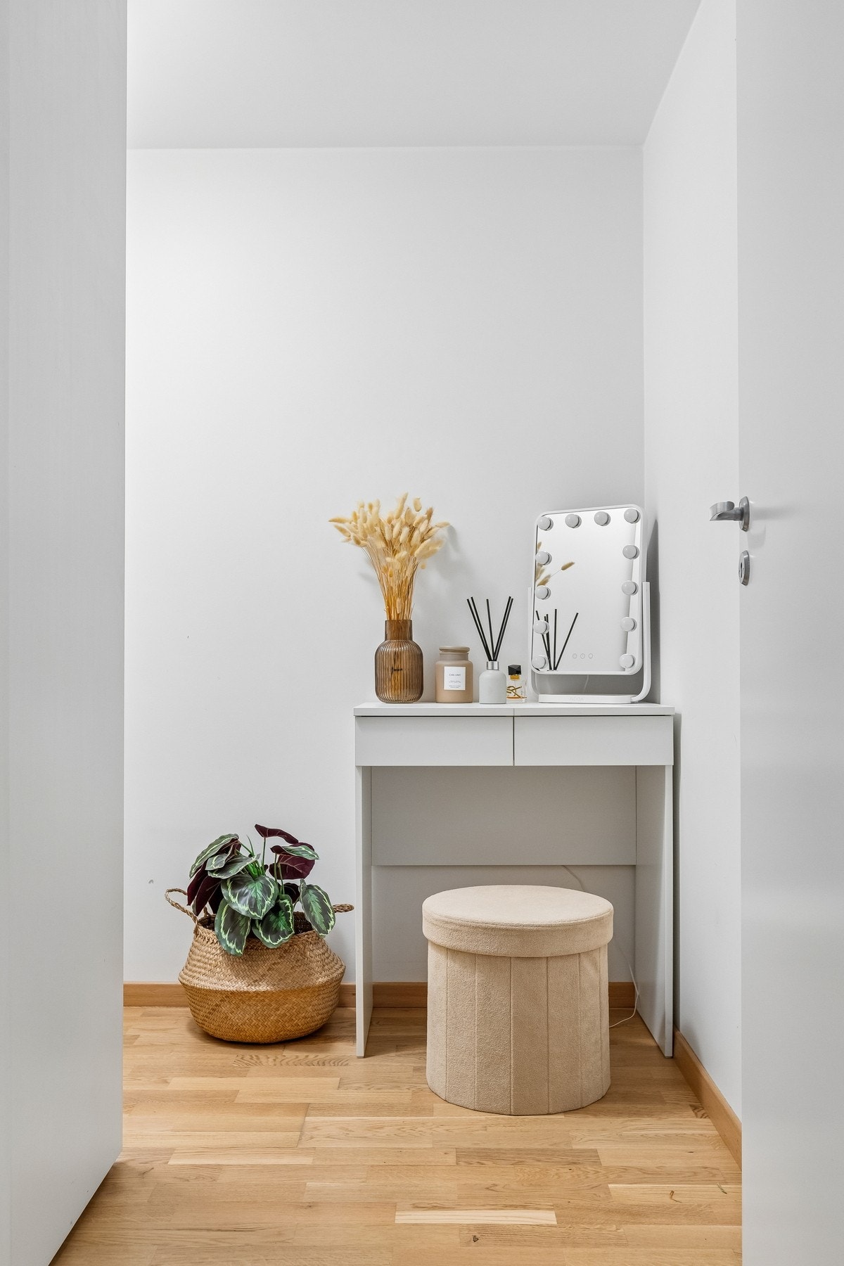 Bod i leiligheten på 3,4m². Bod i kjeller for ekstra oppbevaring. Galleribilde