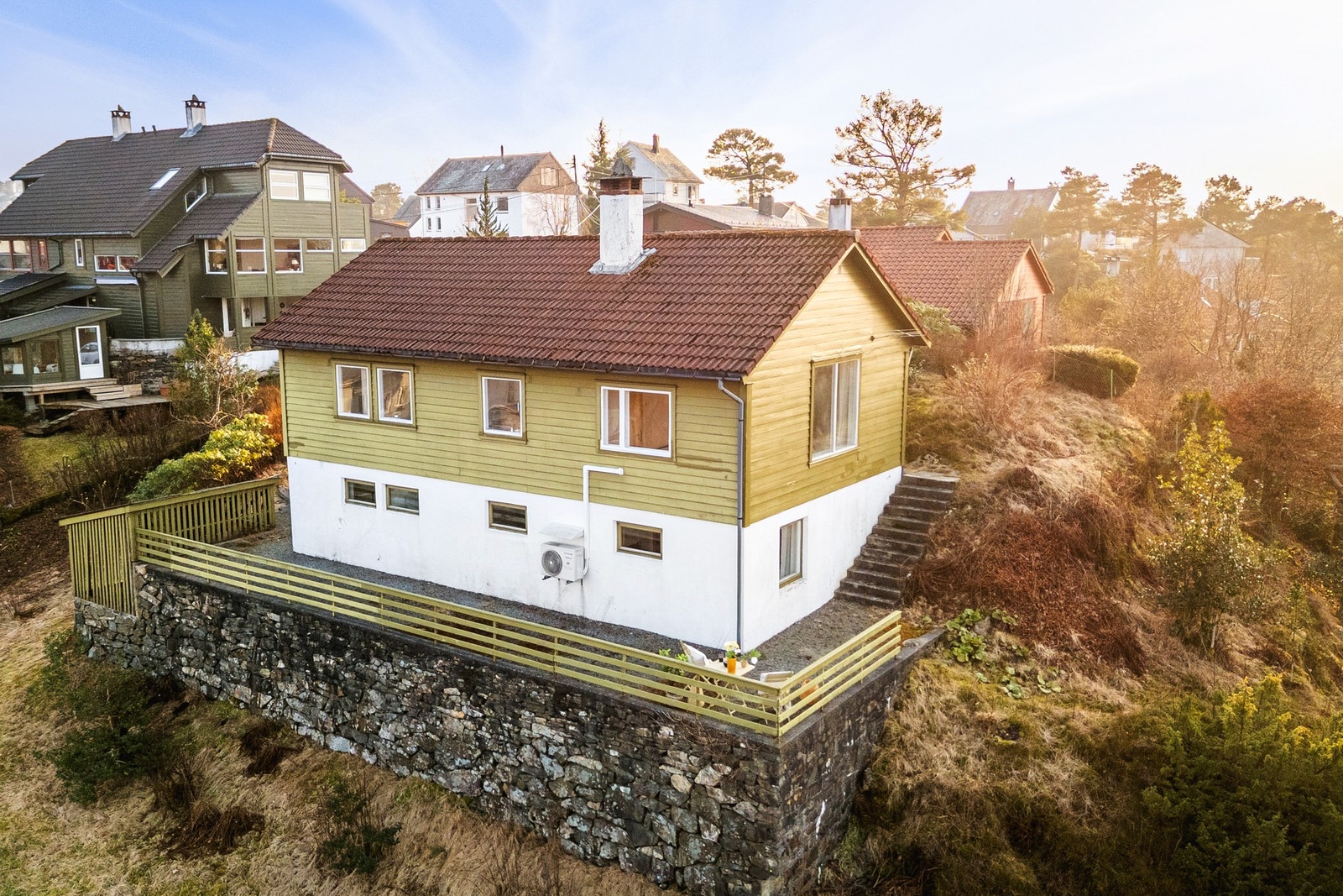 Her bor du svært sentralt, men tilbaketrukket i et familievennlig og trygt område. Galleribilde