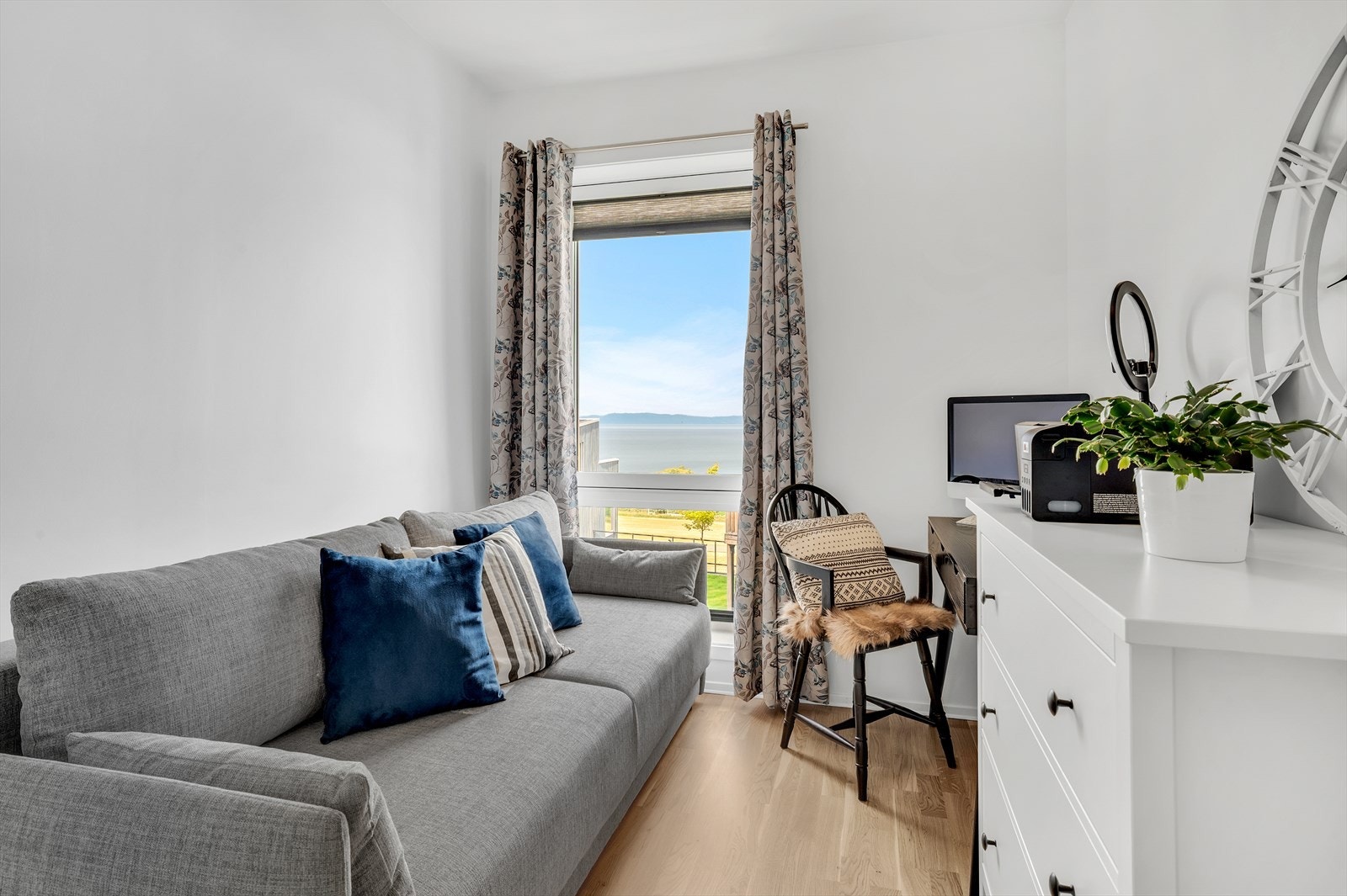 Det minste soverommet egner seg utmerket som gjesterom, barnerom eller kontor. Galleribilde