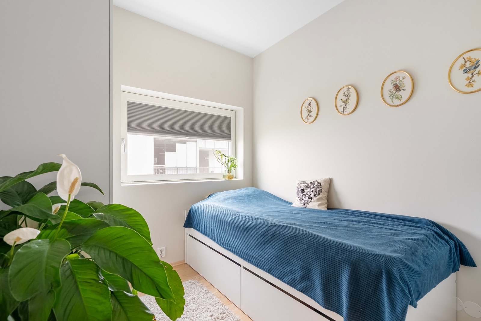 Det minste soverommet egner seg godt som både gjesterom, kontor eller hobbyrom - tilpass til dine behov Galleribilde