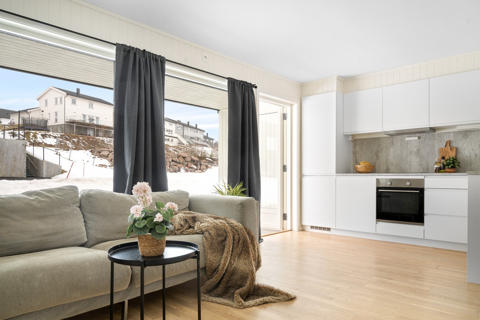 Utgang til terrasse på 12 kvm. Galleribilde