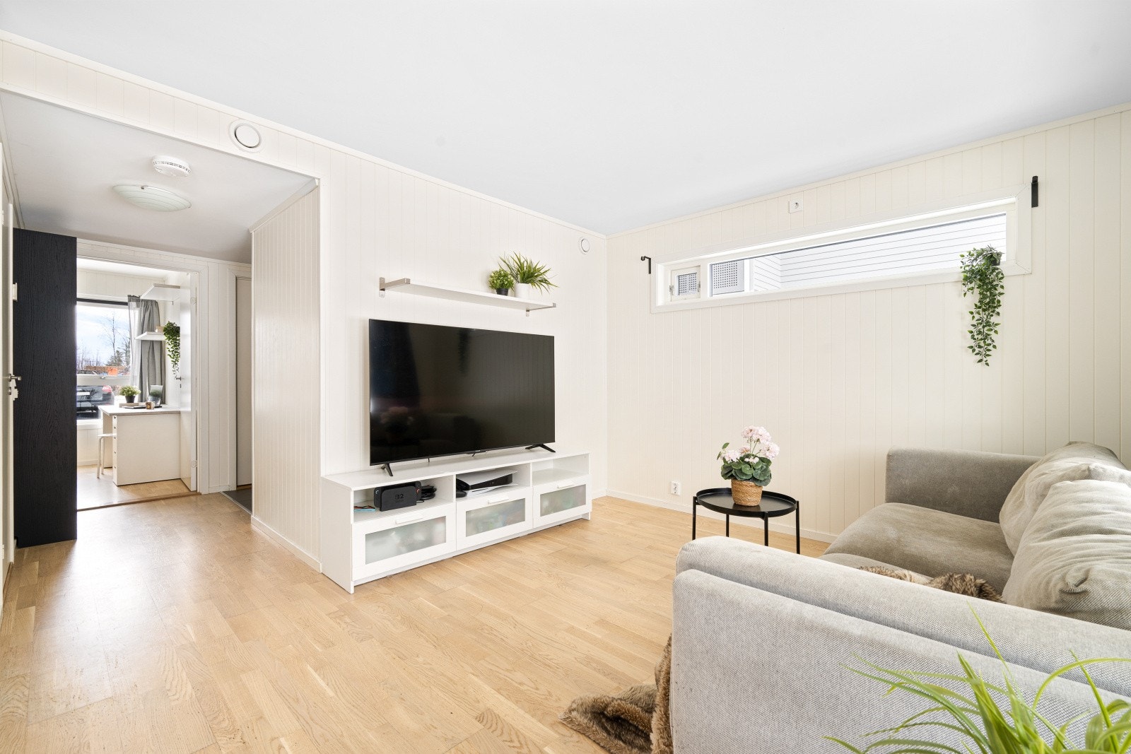 Romslig og innbydende stue - perfekt for avslapning og gode stunder. Galleribilde