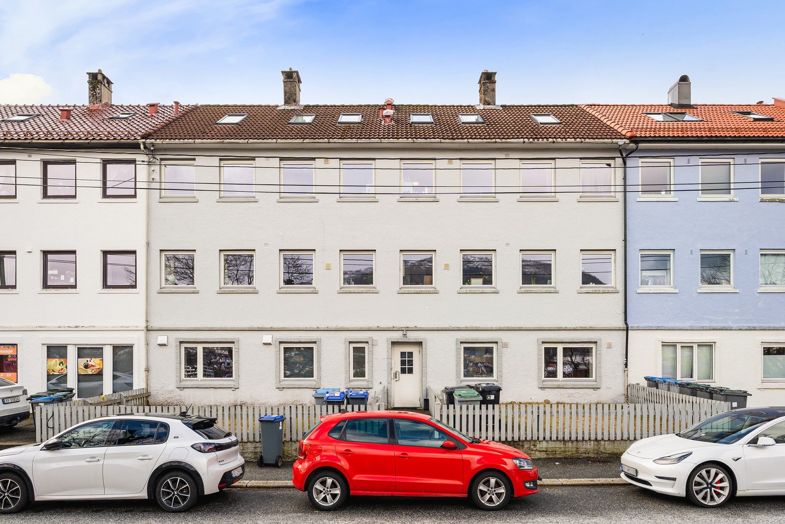 Borettslaget består av 6 stk. andeler. Galleribilde