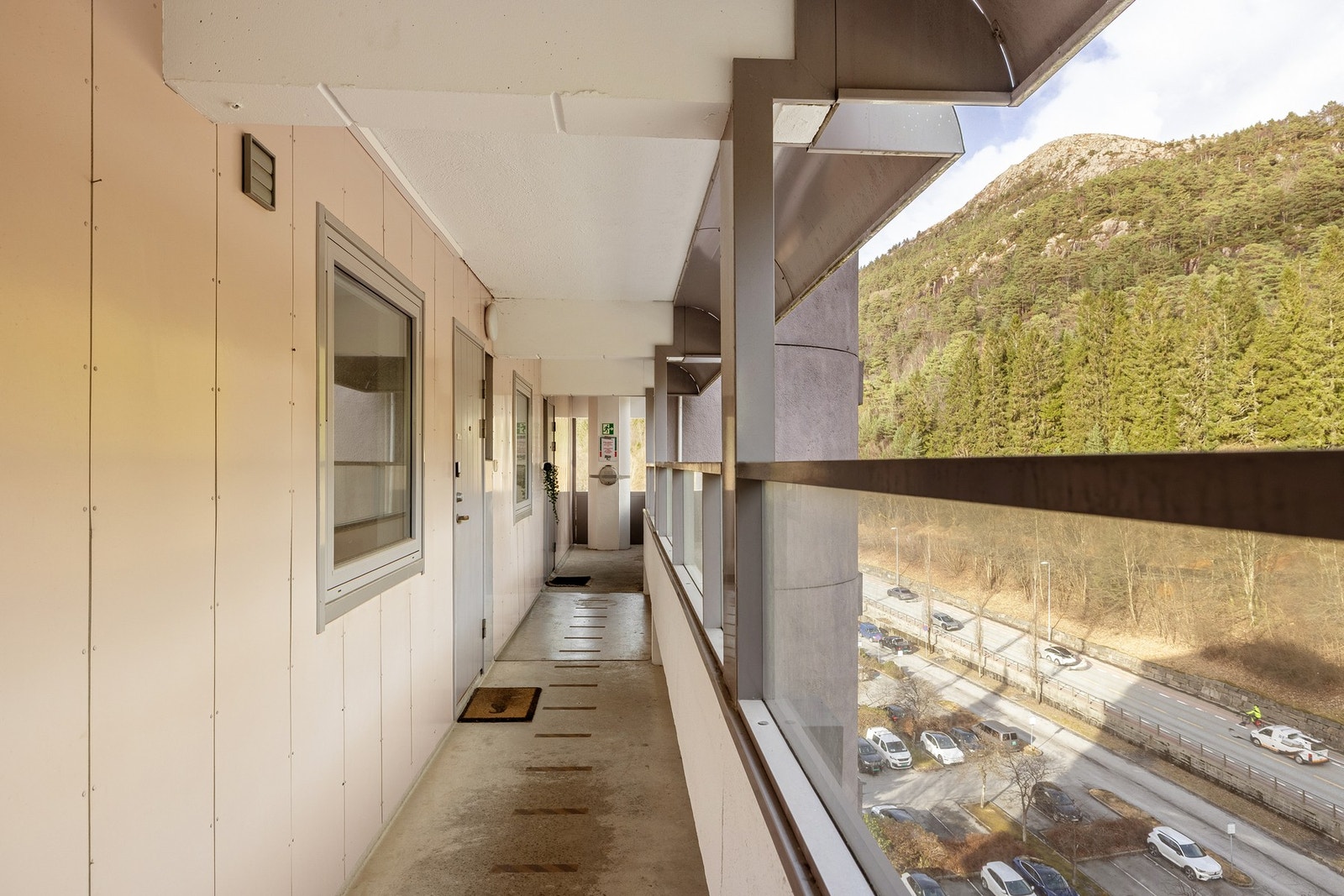 I tillegg medfølger en ekstern bod i fellesareal på ca. 4 kvm. Galleribilde