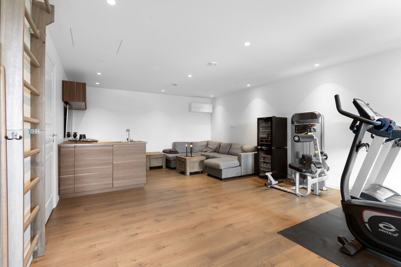 Mitsubishi luft-til-luft varmepumpe fra 2017 (utført service i 2023) med strømstyring via Tibber Galleribilde