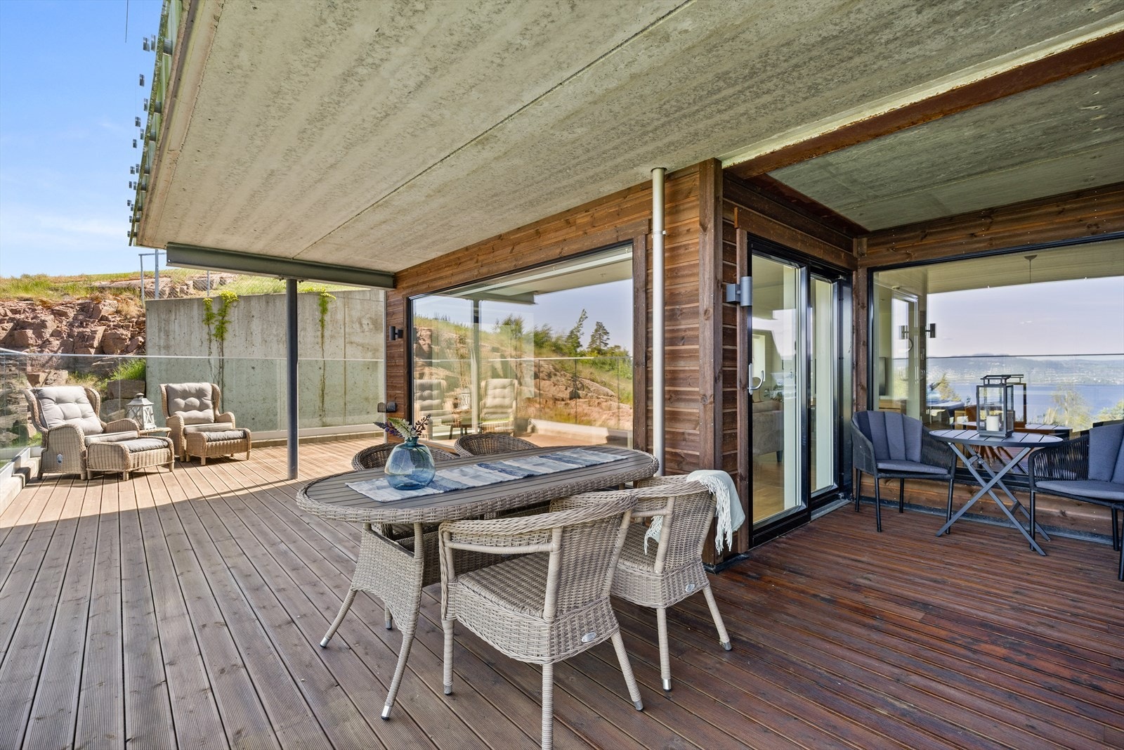 Hjørnebeliggenheten gir deg muligheten til å møblere i flere soner Galleribilde