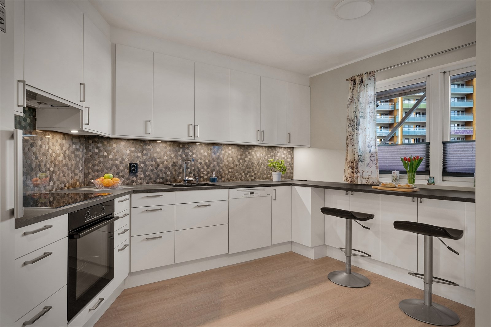 Moderne kjøkken med god standard. Galleribilde