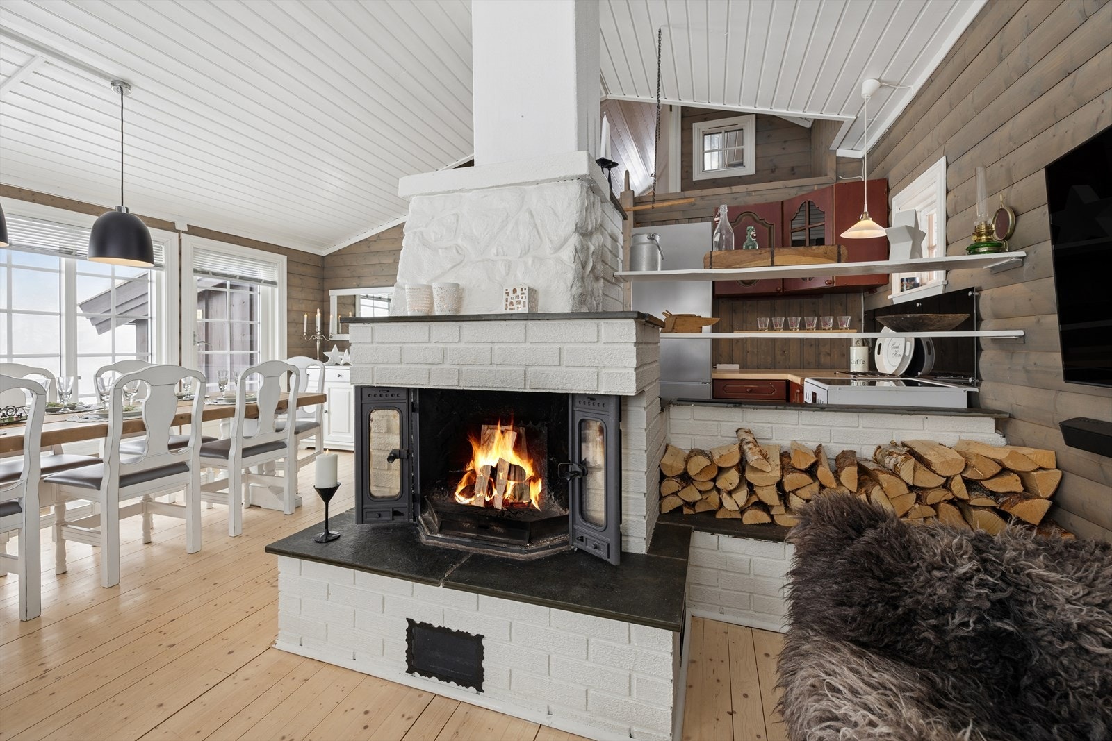 Peis som varmer godt på kalde høst og vinterdager. Galleribilde