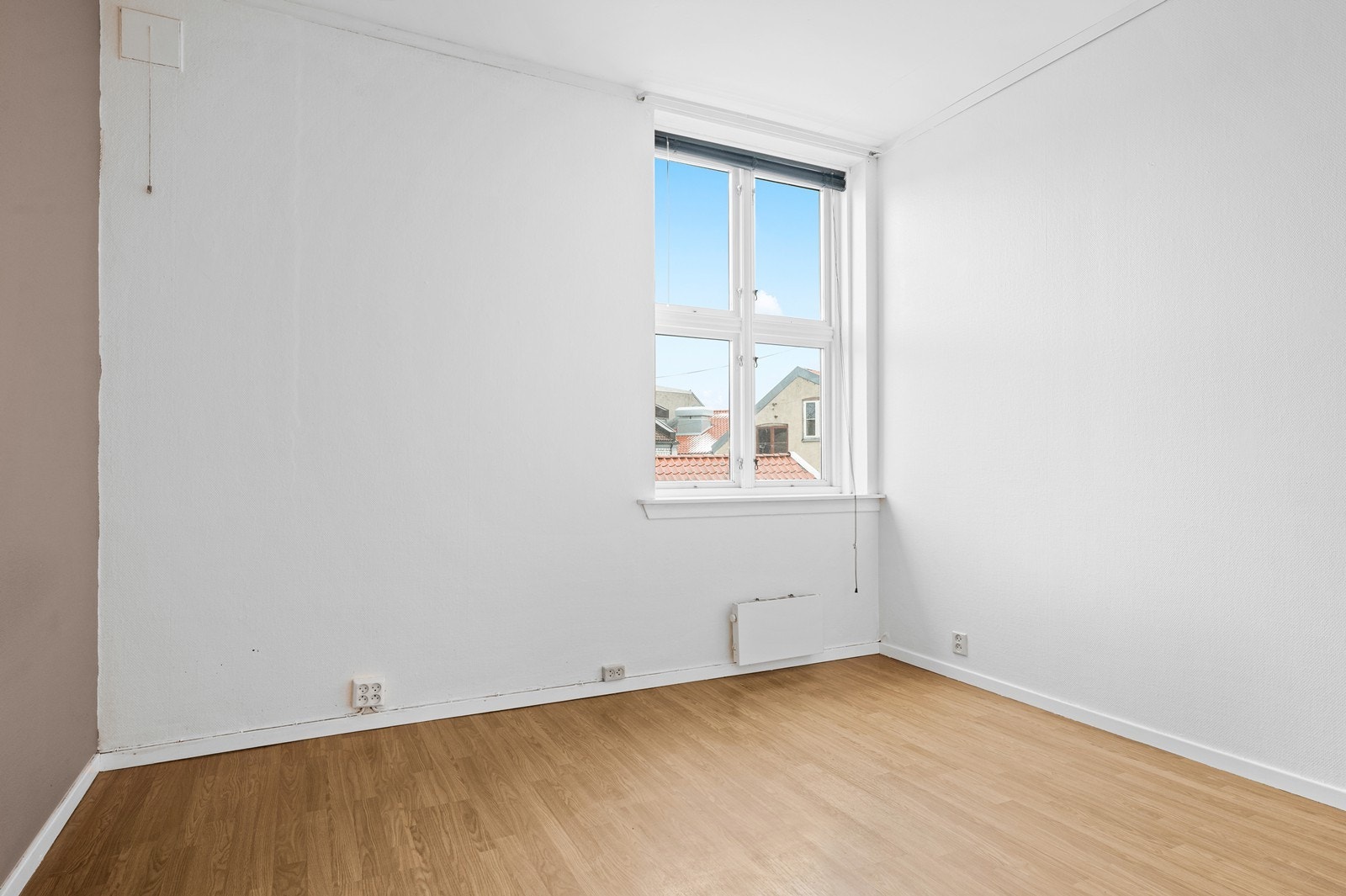 Leiligheten inneholder to soverom Galleribilde