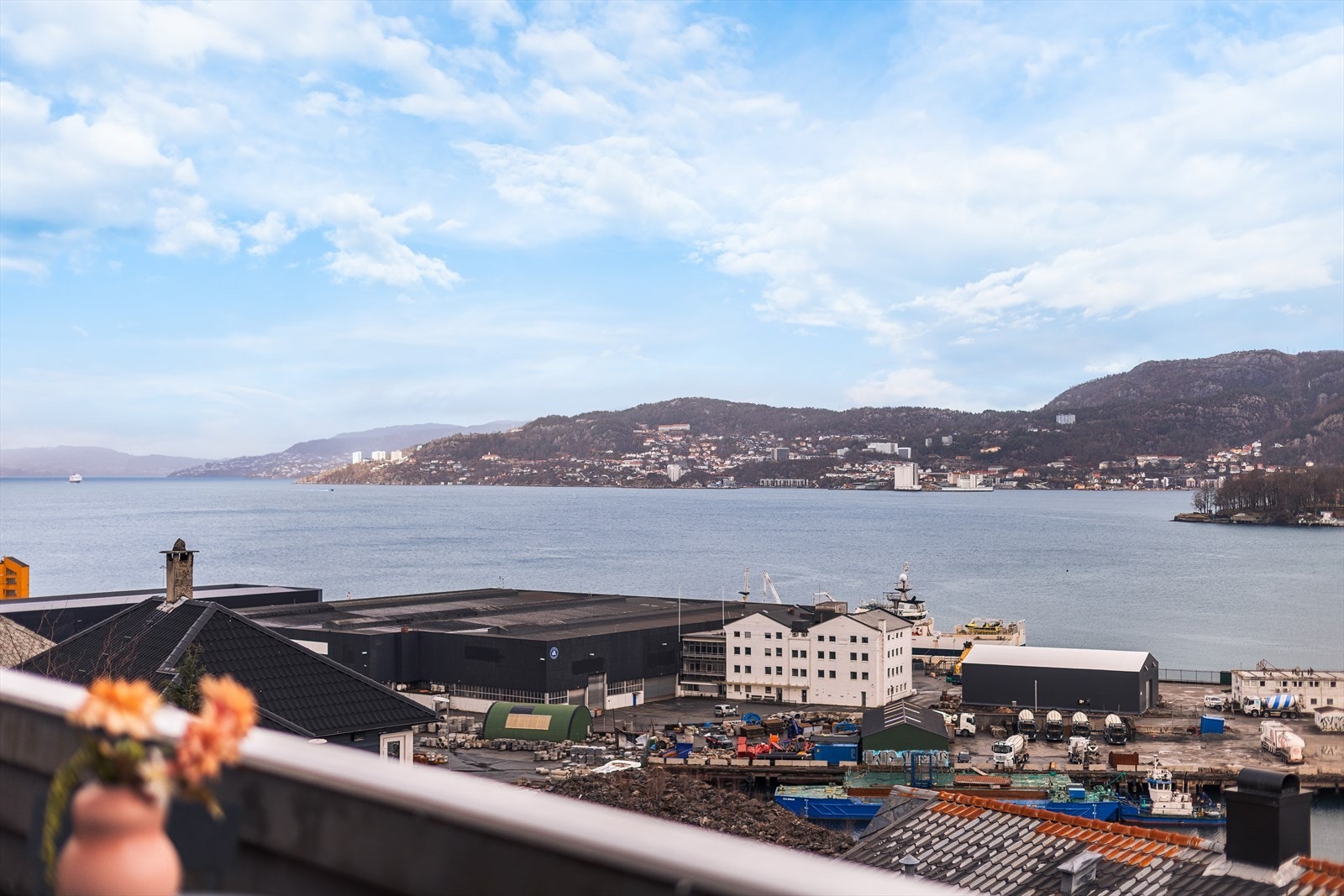 Altanen er nord-østvendt. Galleribilde