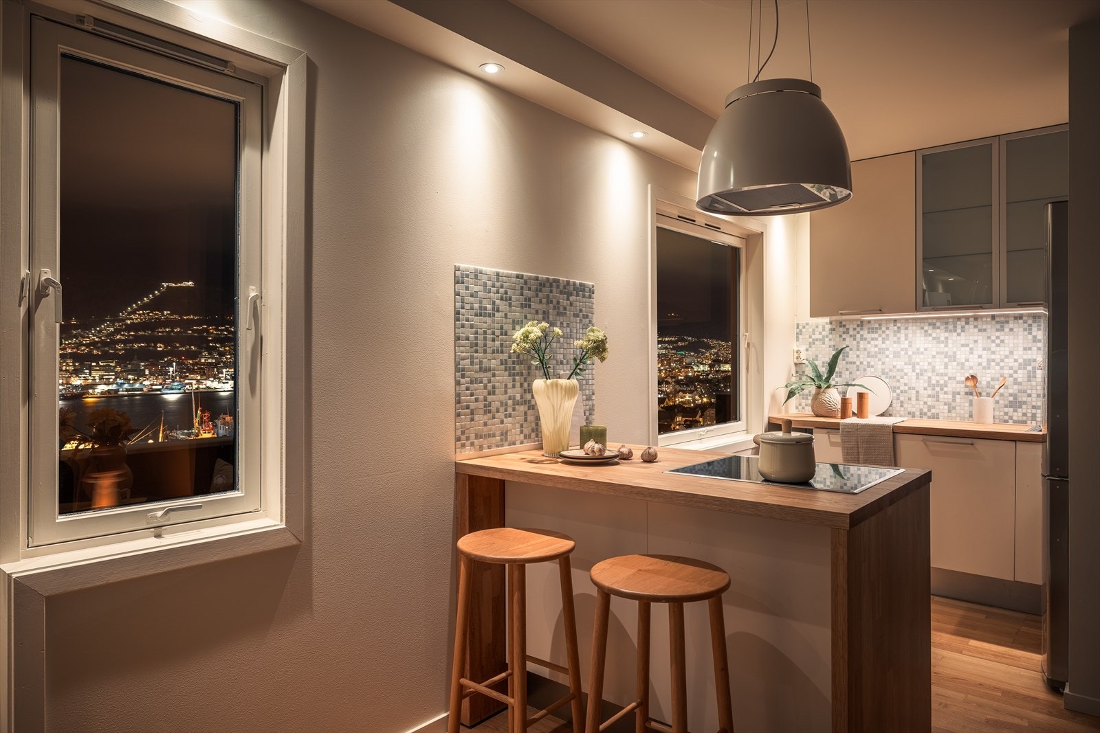 Dette er en sjarmerende 2-roms leilighet i 2. etasje. Galleribilde