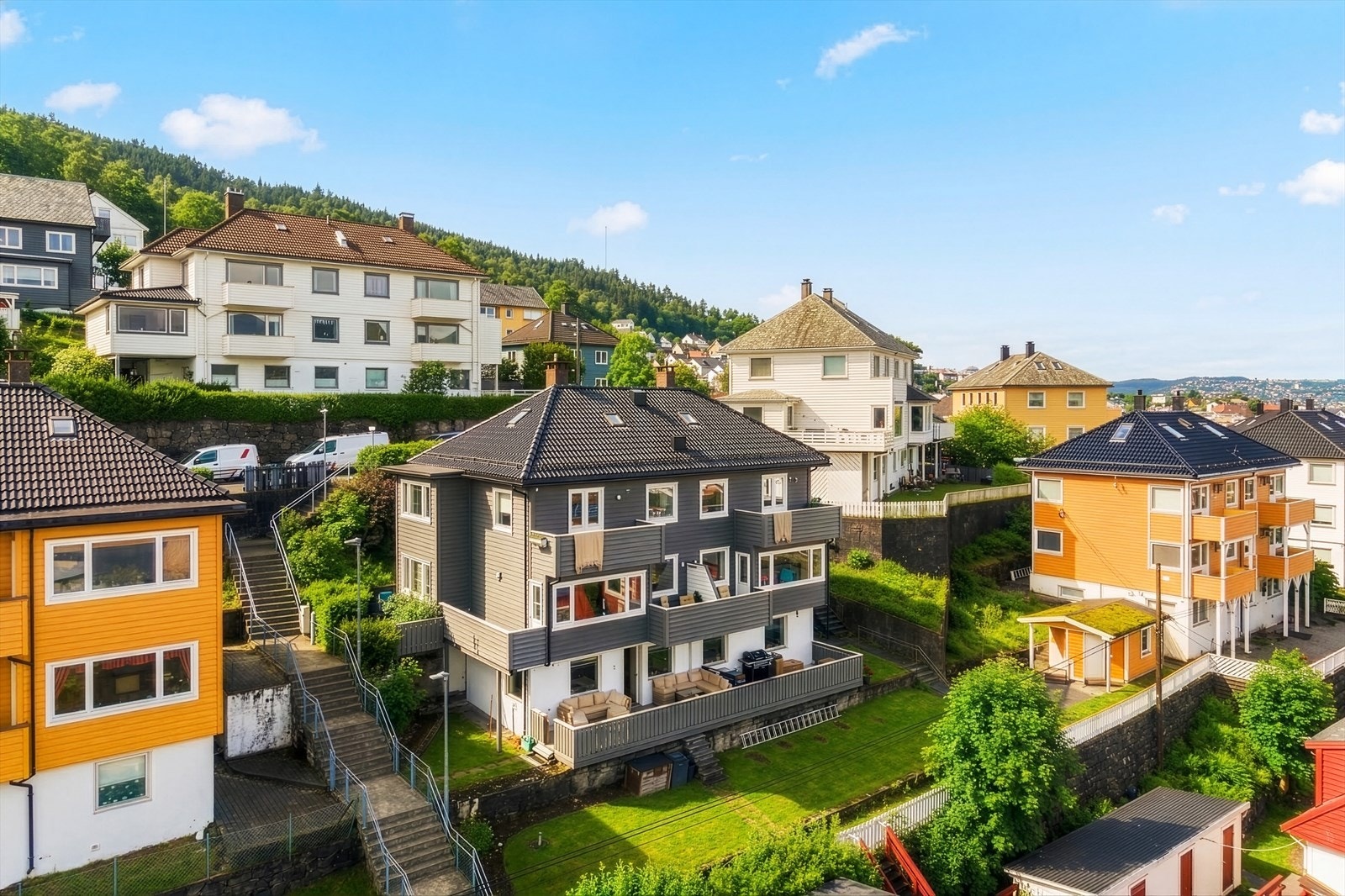 En sommerdag. Galleribilde