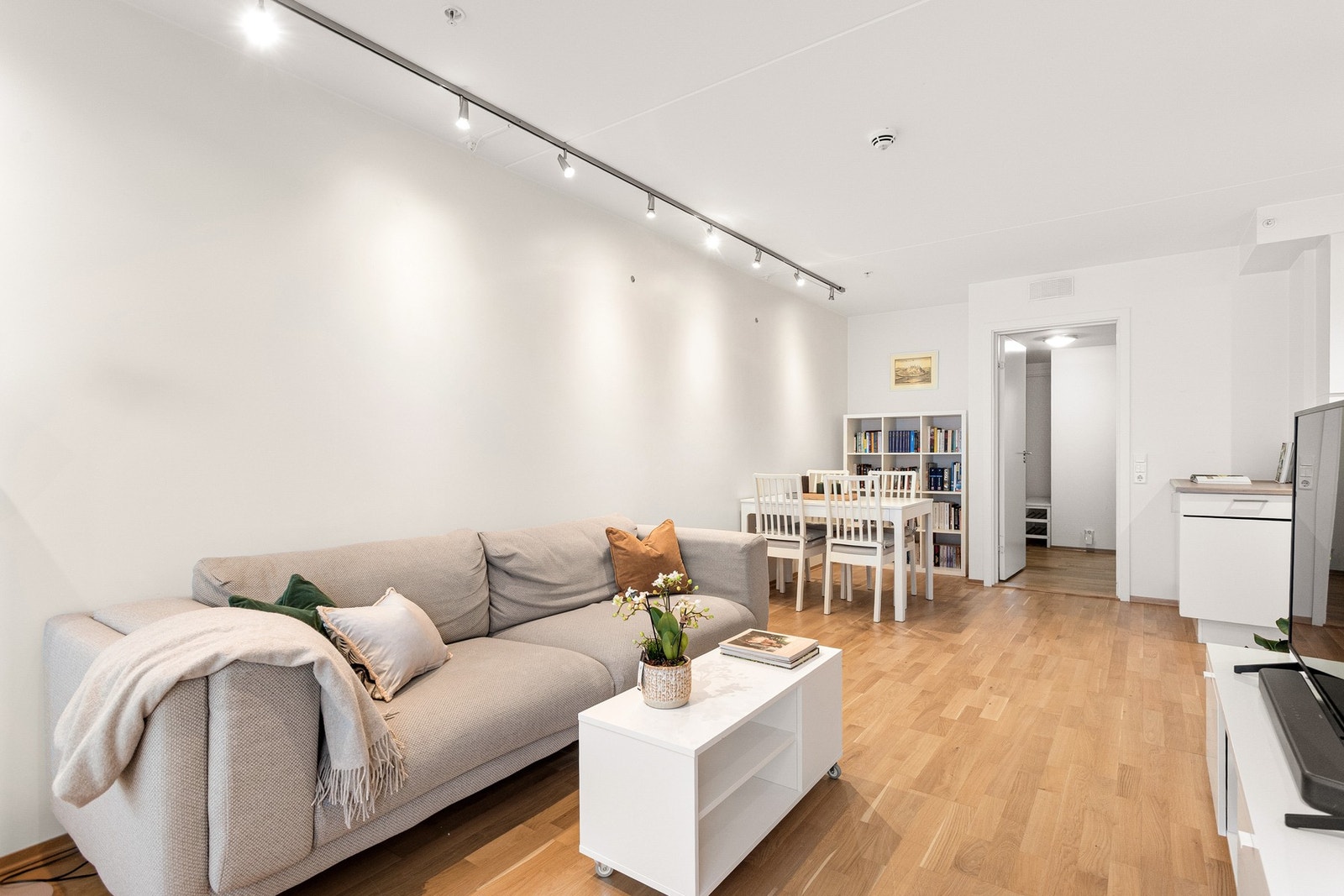 Den balansert ventilasjonen gir et godt inneklima og bomiljø. Galleribilde