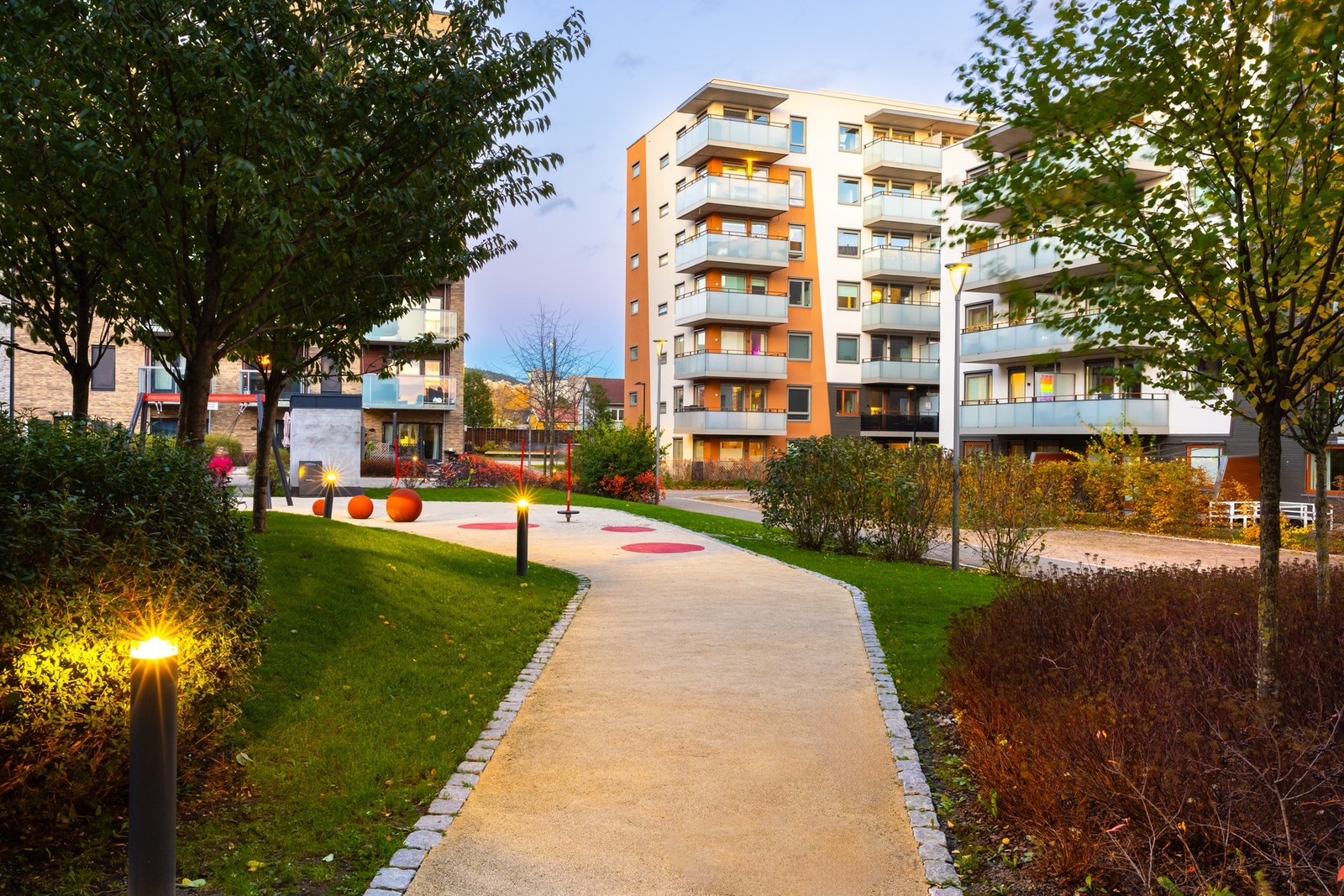 Seksjonseierne har fortrinnsrett i Espira Gartnerløkka barnehage som ligger i kort avstand fra boligen. Galleribilde