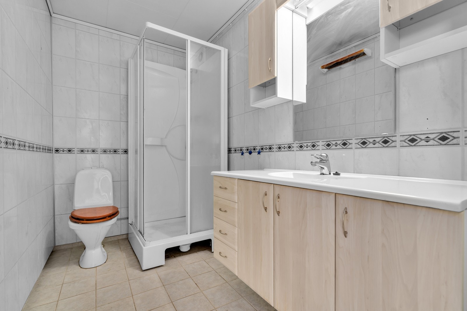 Flislagt bad fra omtrent 2010 Galleribilde