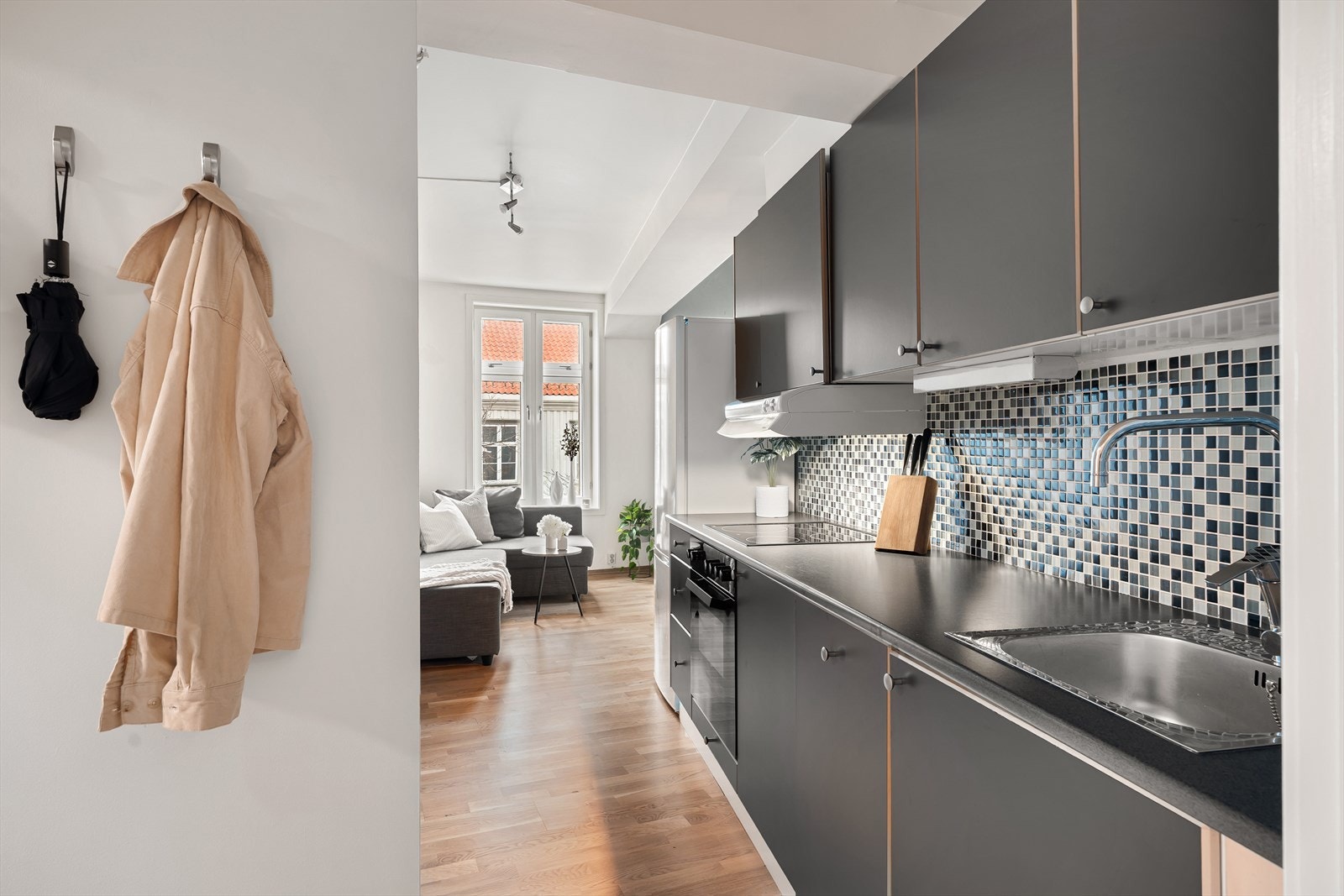 Hvitevarer på kjøkken medfølger. Galleribilde