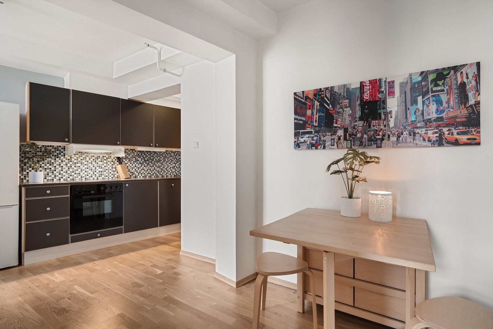 Plass til spisebord i stue. Galleribilde