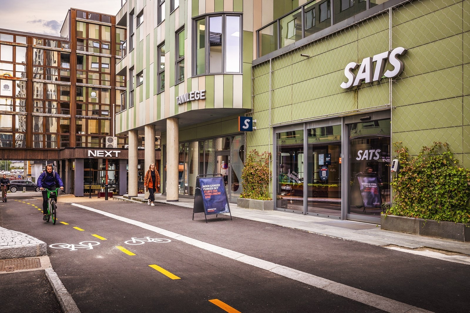 På Danmarksplass finner du et bredt utvalg treningssentre, blant annet SATS, NEXT og Family Sports Club. Galleribilde