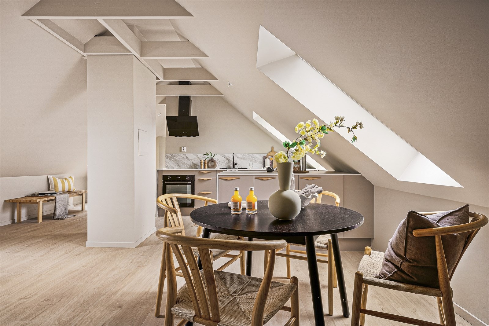 Velkommen til Bøhmergaten 37 presentert av Isaac Dahlin v/ Fana Sparebank Eiendom. Galleribilde