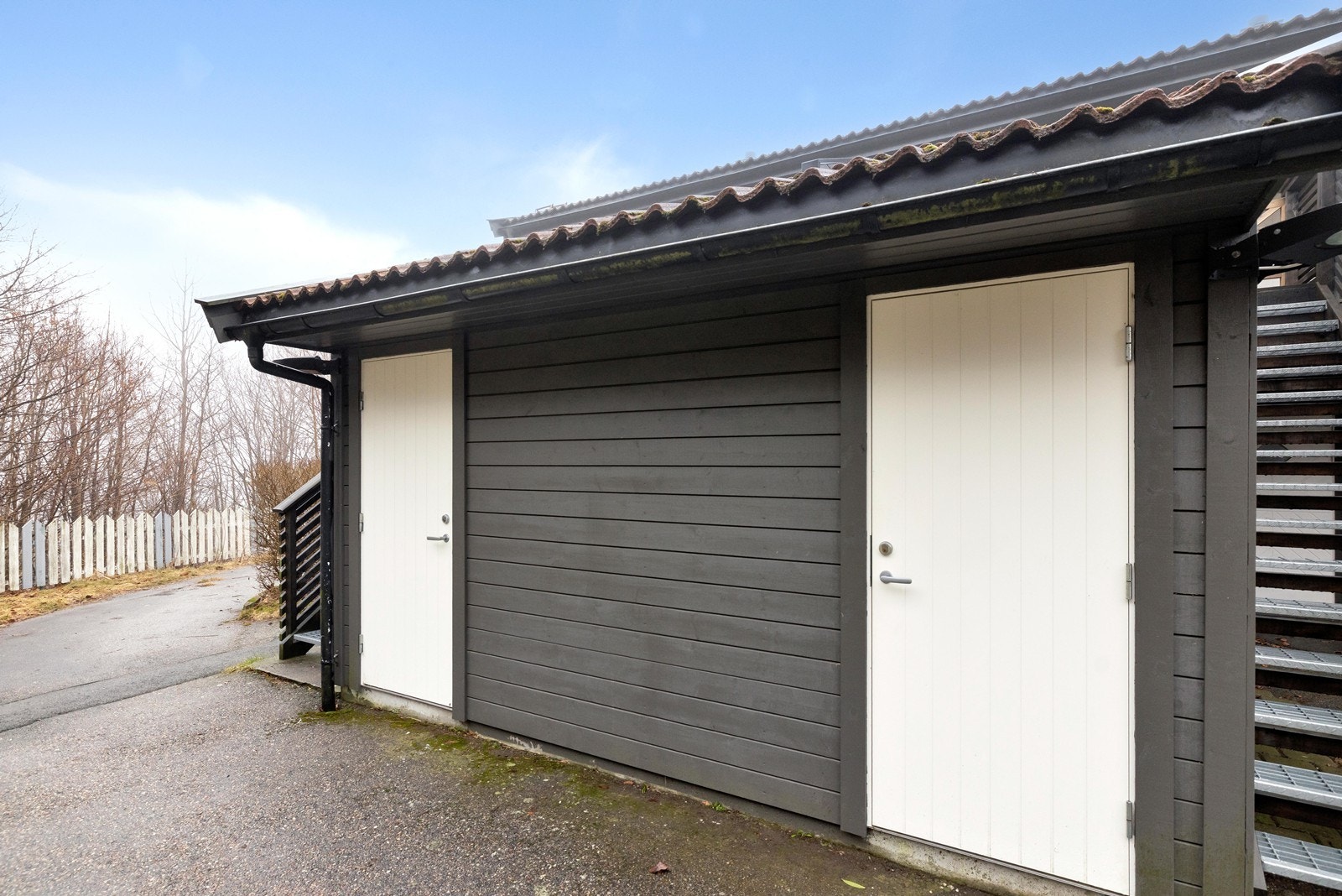 Bod ved inngangsparti. Galleribilde