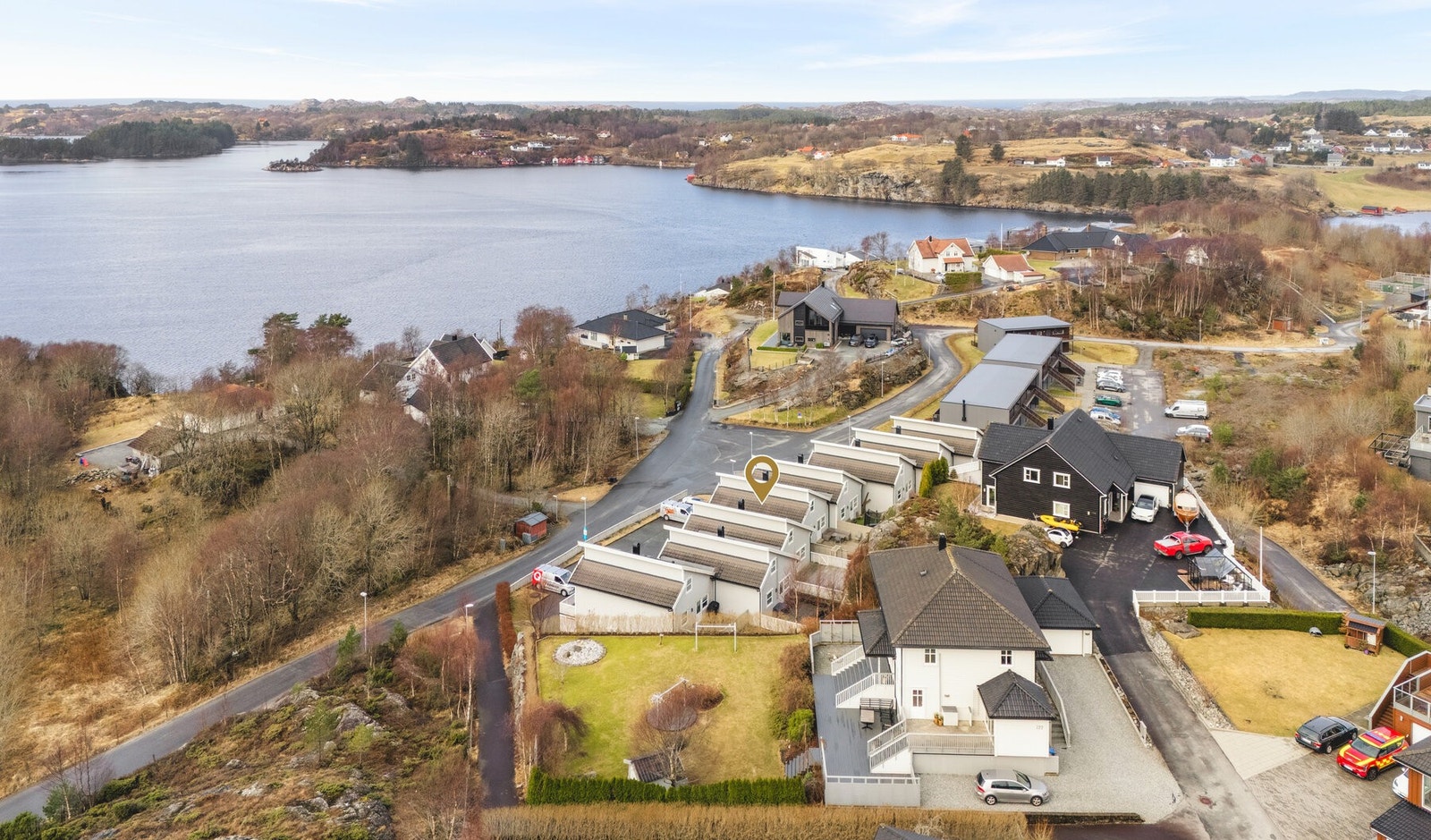 Fantastisk beliggenhet på Rophus i rolige og barnevennlige omgivelser Galleribilde