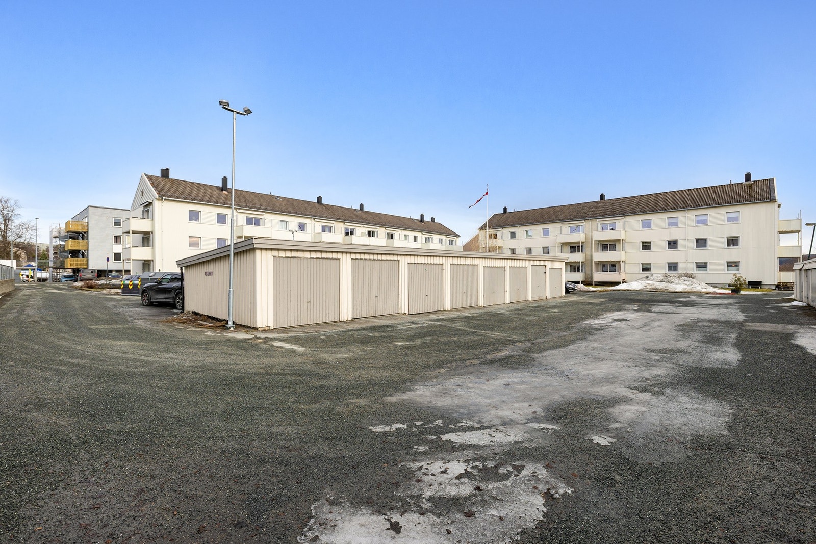 Parkeringsplasser tildeles av styret etter søknad. Galleribilde