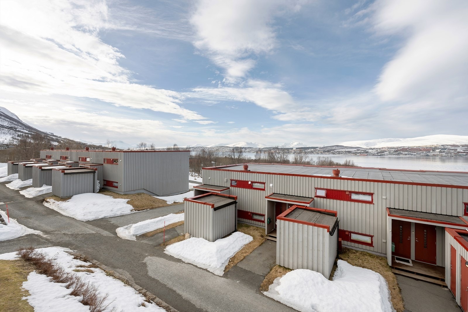 Utsikt sørvest Galleribilde