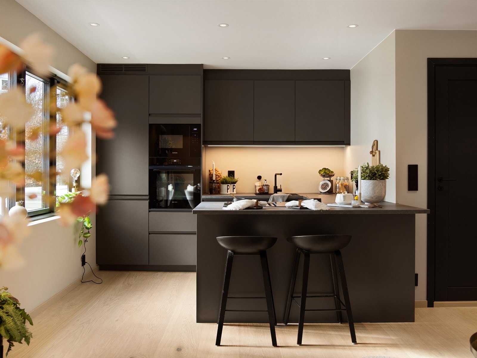 Velkommen til Nordbø 8 - Presentert av Eiendomsmegler Norge ved Stian Yndestad. Galleribilde