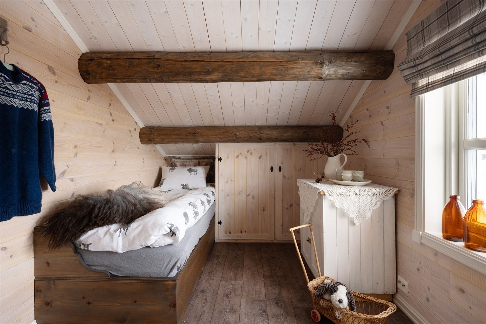 De solide materialvalgene er gjennomgående også på hemsen. Galleribilde