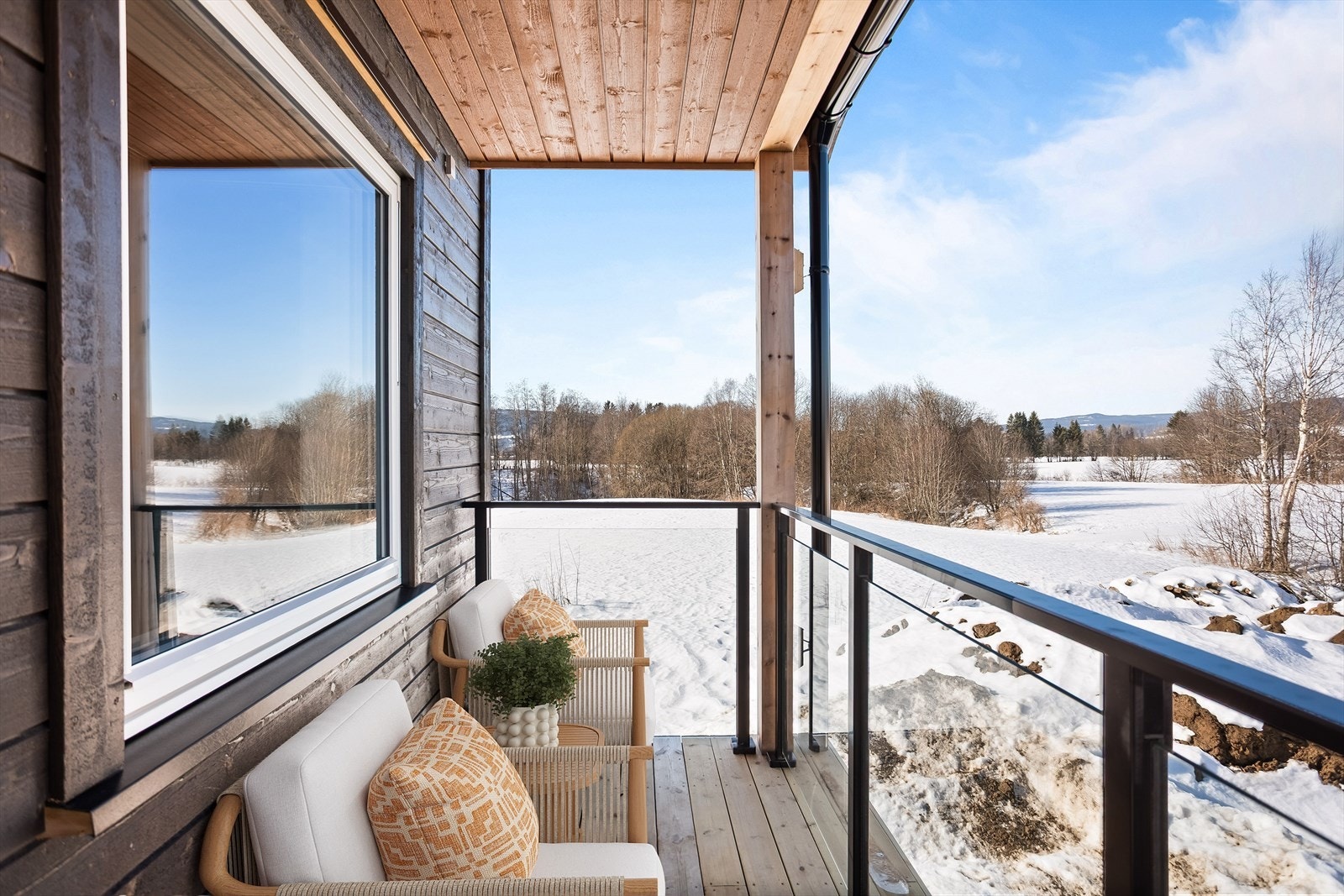 Ta kontakt med megler på 46 50 30 06 dersom oppsatt visning ikke passer. Galleribilde