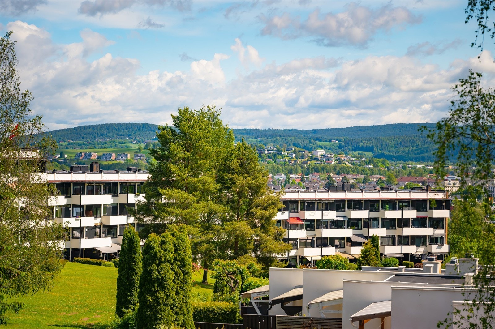 Fra St. Hansfjellet i nærheten kan du nyte panoramautsikt over hele nærområdet. Galleribilde