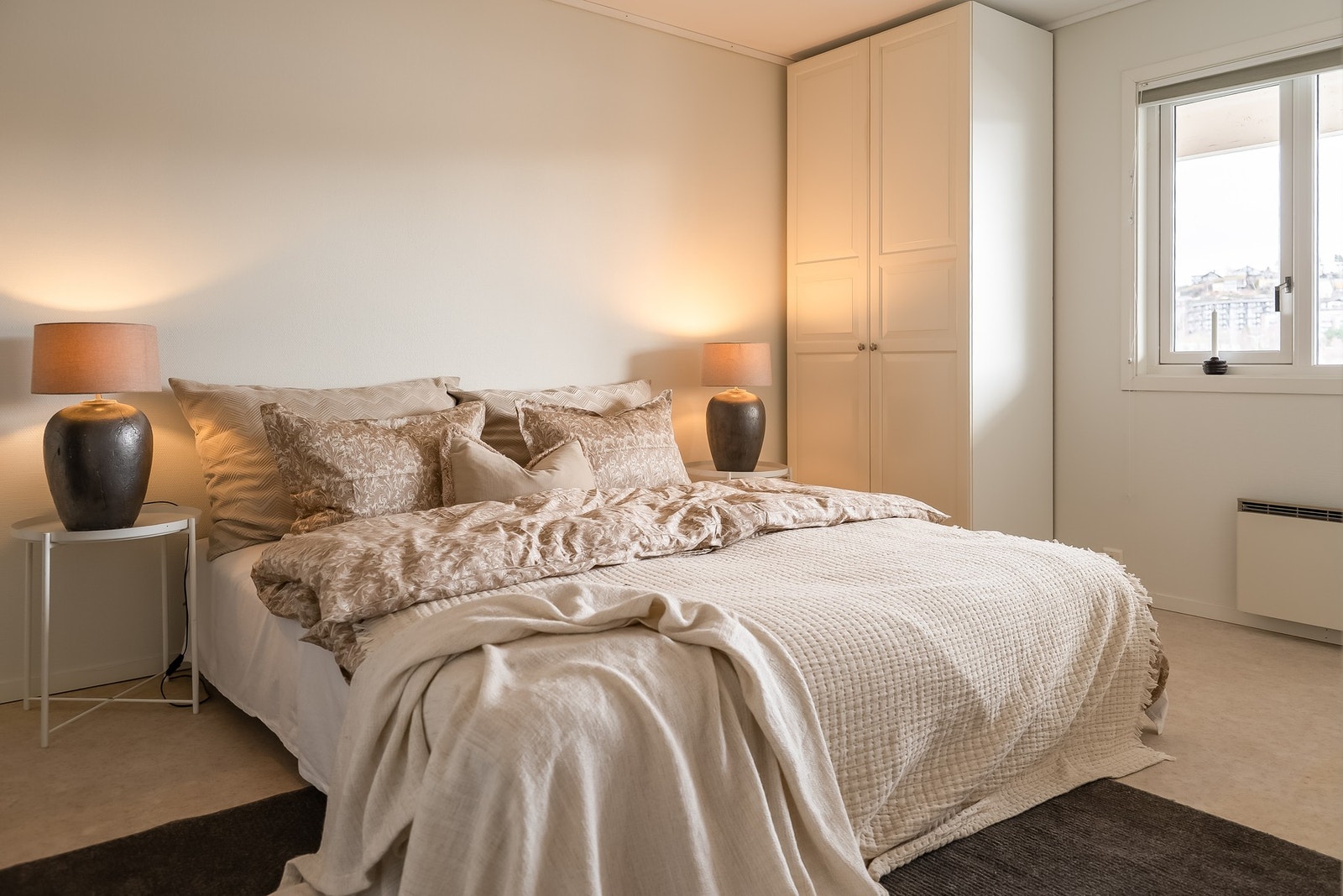 Soverom med et areal på 12 kvm. Galleribilde