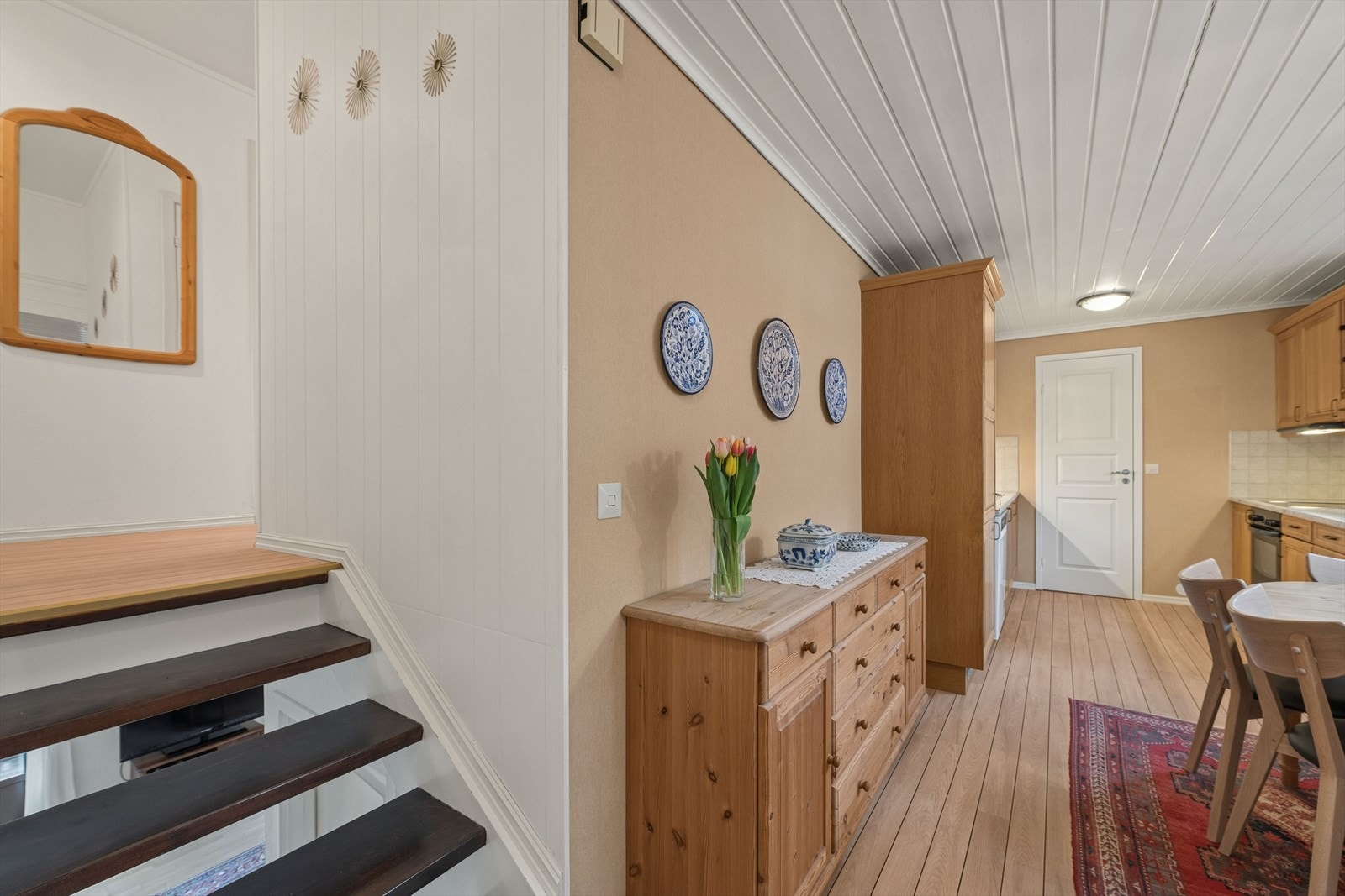 1. etasje med kjøkken Galleribilde