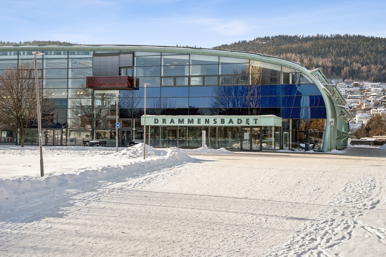 For den treningsglade er det kort vei til Drammensbadet, landets største badeanlegg. Galleribilde
