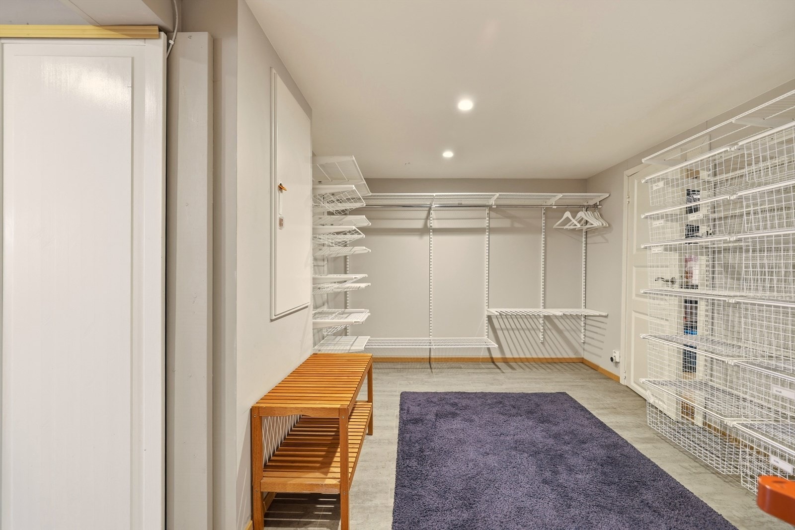 Her er gode oppbevaringsmuligheter. Galleribilde