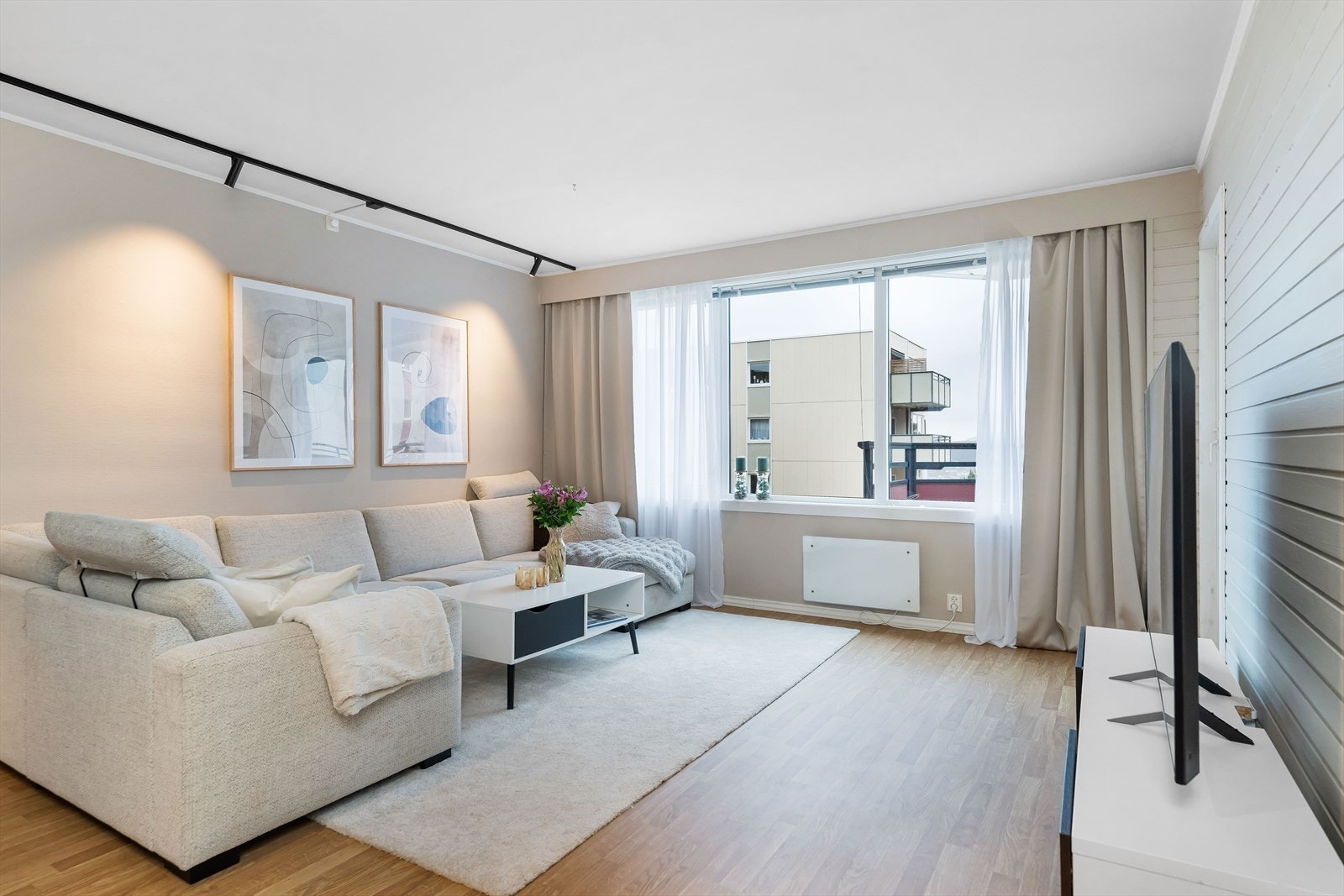 Lys og trivelig stue Galleribilde