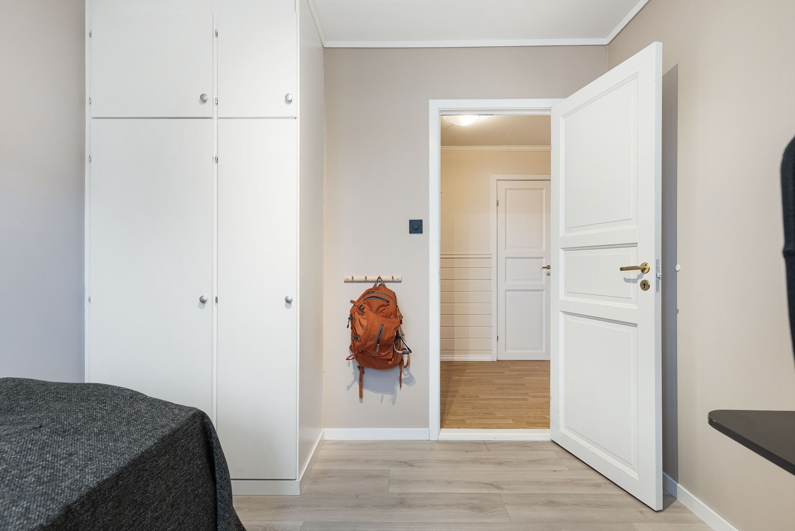 God plass til skap og oppbevaring! Galleribilde