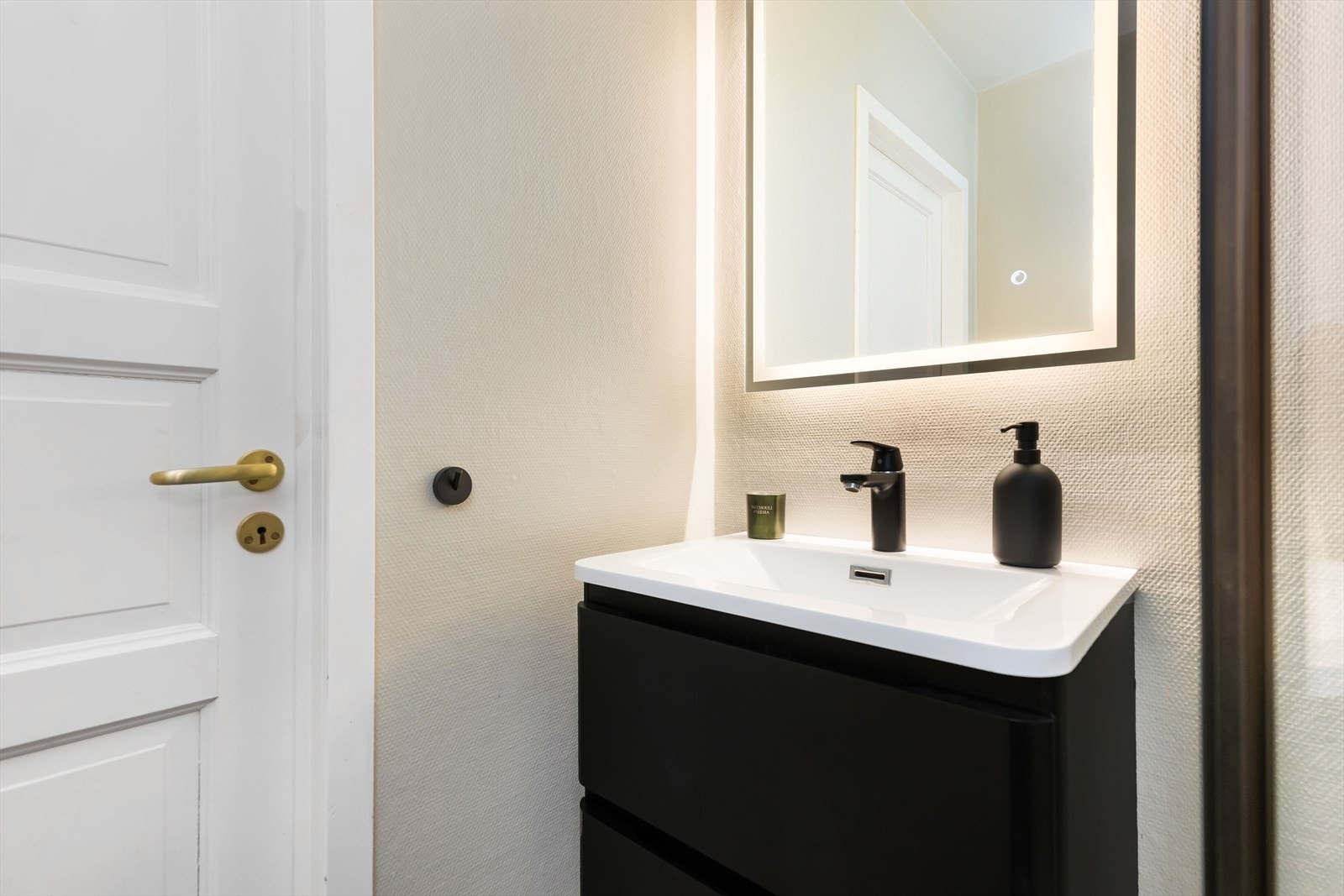 Egen vaskesone på bad. Galleribilde