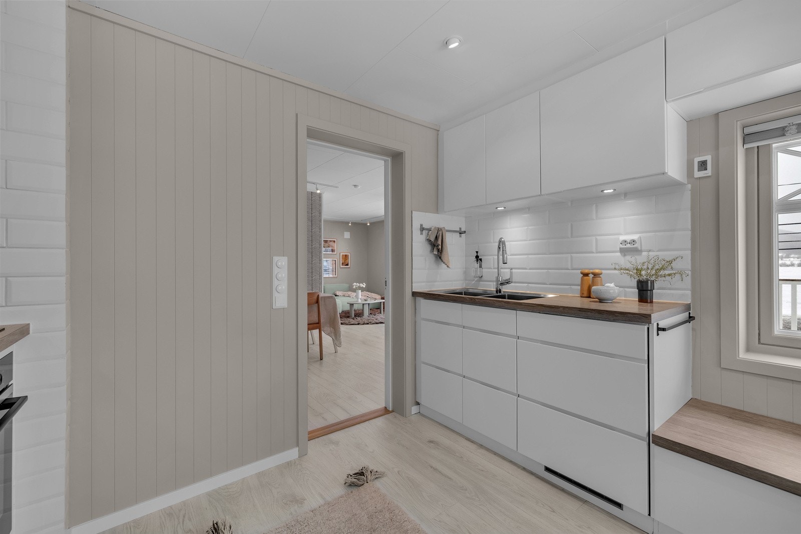 I vinudsposten er det laget en koselig sittekrok Galleribilde