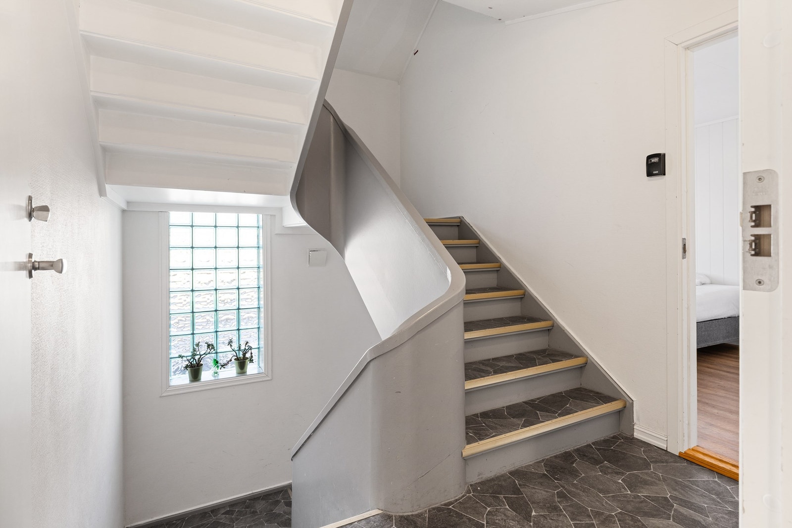 Vi tar turen opp til 2. etasje. Galleribilde