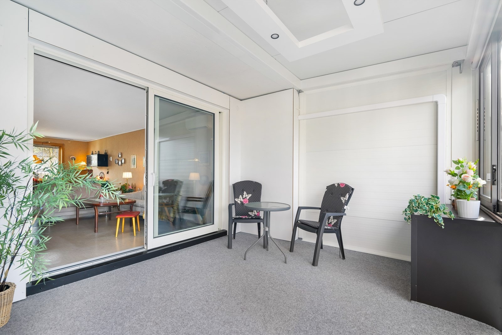 Utgang fra stue til balkong Galleribilde