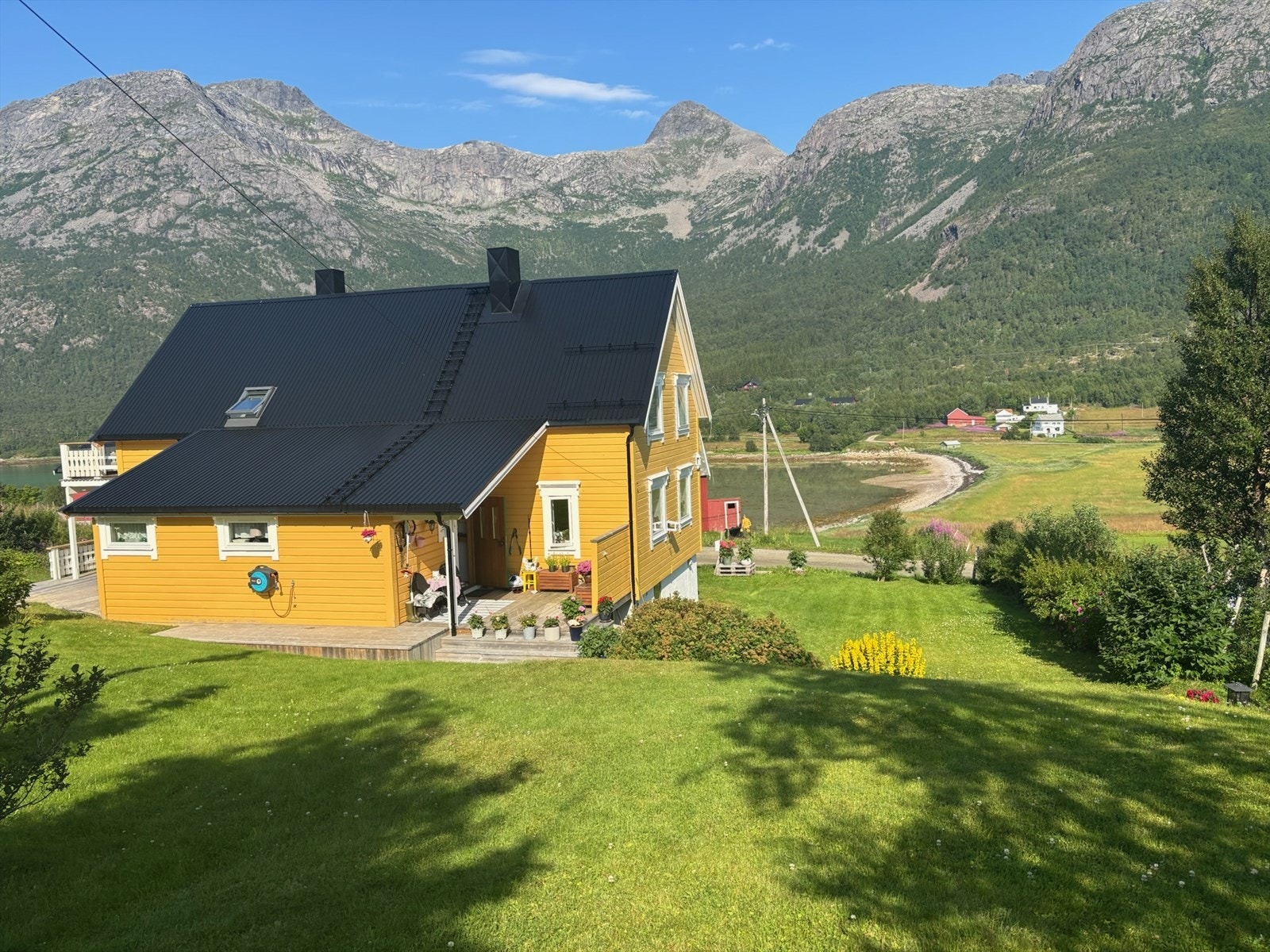 Selgers eget bilde. Galleribilde